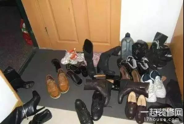 鞋柜下面究竟需不需要留空?不要等装修完后悔 鞋柜下面究竟需不需要留空?不要等装修完后悔